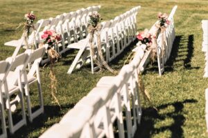 alojamiento rural para bodas en la provincia de alicante - sillas para boda
